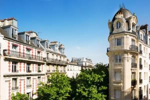 巴黎的住宿－杜蒙特多爾巴蒂尼奧勒酒店，相簿中的一張相片