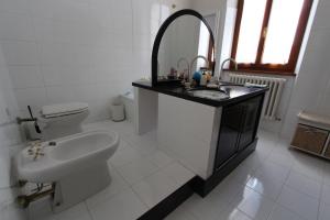 Liberty House tesisinde bir banyo