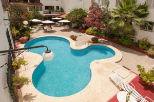 A piscina localizada em Hotel Princess ou nos arredores
