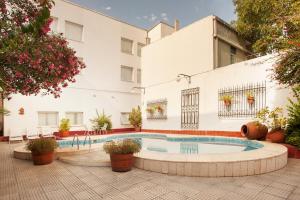 A piscina localizada em Hotel Princess ou nos arredores