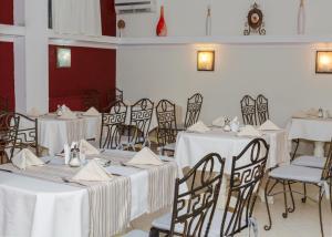 Restaurace v ubytování Shine Hotel