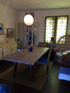 A seating area at Bruseschi