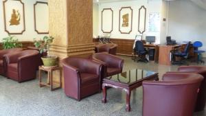Ruang duduk di Panorama Hotel