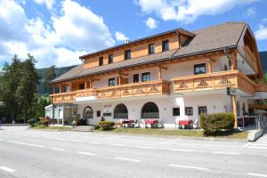 Budova, kde se aparthotel nachází