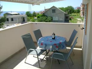 Photo de la galerie de l'établissement Apartment Zagor, à Kaštela