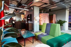 Зона вітальні в 25hours Hotel Langstrasse