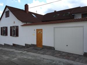 Budova, v ktorej sa hodinový hotel nachádza