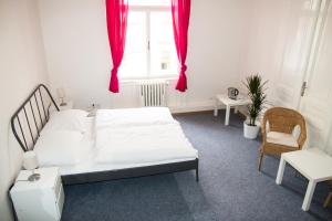 Postel nebo postele na pokoji v ubytování Hostel Franz Kafka