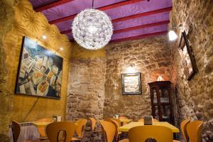 Φωτογραφία από το άλμπουμ του Lo Raconet de la Plaça σε Calaceite