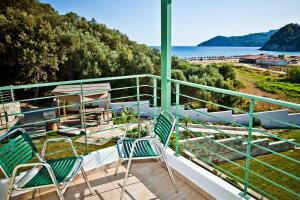 A balcony or terrace at Aselinos Suites