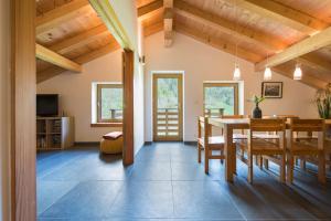 Galeriebild der Unterkunft Ski and bike - holiday home Verbier Valley in Versegeres 
