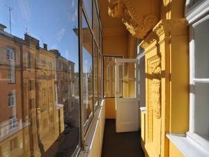 Foto da galeria de Cosiest 3-room Apartment In Central Lviv em Lviv