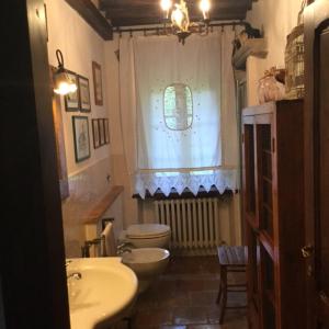 Koupelna v ubytování La Berchiera + 37 fotografií