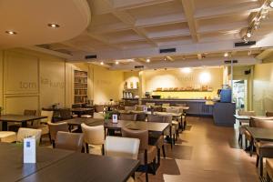Area soggiorno di Antwerp Harbour Hotel