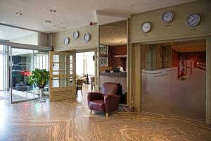 Cucina o angolo cottura di Antwerp Harbour Hotel