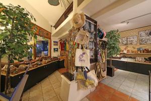 Foto dalla galleria di Ocean Point Beach Resort & Spa Adults Only a Saint John's