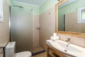 Un baño de Rhea Complex