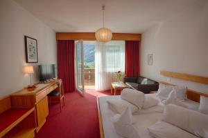 Gallery image of Hotel Weingarten in Naturno
