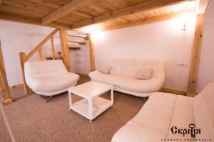 Posezení v ubytování Hotel Skrinya
