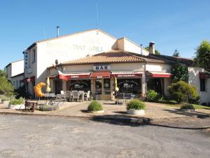 Photo de la galerie de l'établissement Relais Motel de Maisonnay, à Maisonnay