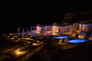 Bazén v ubytování Katharos Pool Villas nebo v jeho okolí