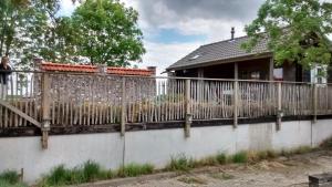 Bangunan di mana terletaknya rumah percutian +16 gambar