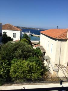 Imagem da galeria de Kochyli Hotel em Spetses