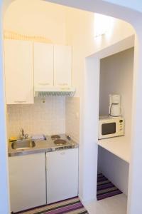 Kuchyňa alebo kuchynka v ubytovaní Apartment ANA Podstrana