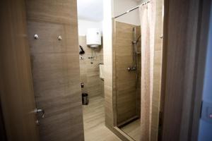 Koupelna v ubytování Apartments Lovor + 13 fotografií