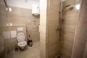 Koupelna v ubytování Apartments Lovor