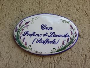 Certifikát, ocenenie alebo iný dokument vystavený v ubytovaní Profumo di lavanda Taormina