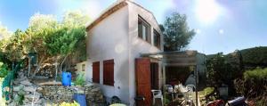 Сад в RC d'un Cabanon écologique ile du levant Naturiste