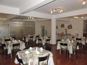 
Un restaurante o sitio para comer en Hotel Paola Antofagasta
