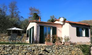 The building in which the holiday home is located