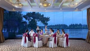 Hosté ubytování Zhejiang Xizi Hotel + 37 fotografií