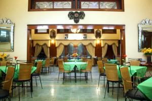 Foto da galeria de Mandala Wisata Hotel em Surakarta