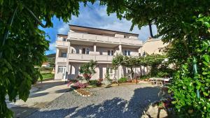 Zahrada ubytování Apartmani Kaštelan