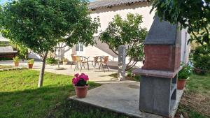 Zahrada ubytování Apartmani Kaštelan