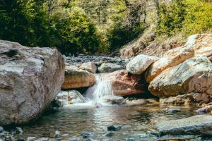 Un paisaje natural cerca of the country house