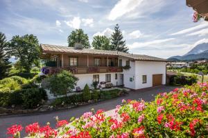 Nespecifikovaný výhled na hory nebo výhled na hory při pohledu z bed and breakfast