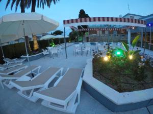Fotografie z fotogalerie ubytování Hotel Complejo Los Rosales v destinaci Torremolinos