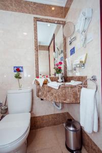Koupelna v ubytování Sama Al Deafah Hotel