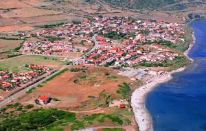 ヴァッレドーリアにあるVista Mare Panoramicaの海辺の町の空中
