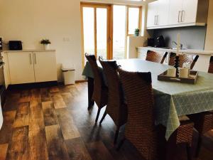 Fotografie z fotogalerie ubytování Óseyri Hlaðan -The Barn studio apartment v destinaci Stöðvarfjörður