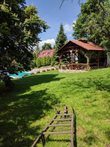Vonkajšia záhrada v ubytovaní Guest house Magyar Route 66