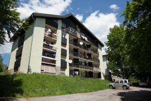 Budova, v ktorej sa apartmán nachádza