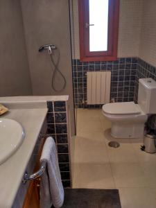 A bathroom at La Princesa