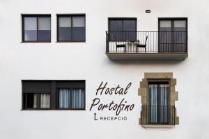 Edifici on està situat l'hostal o pensió