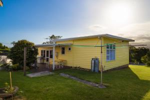 Gallery image of The 50's Beach House in Merimbula