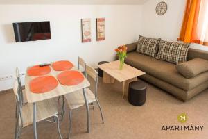 Ruang duduk di Apartmány Jindřichův Hradec